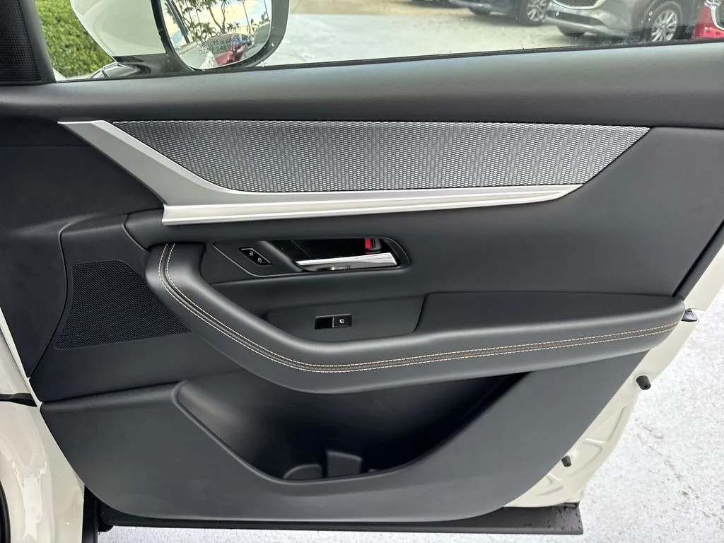 New 2026 White Mazda 3.3 Turbo Preferred AWD image 43