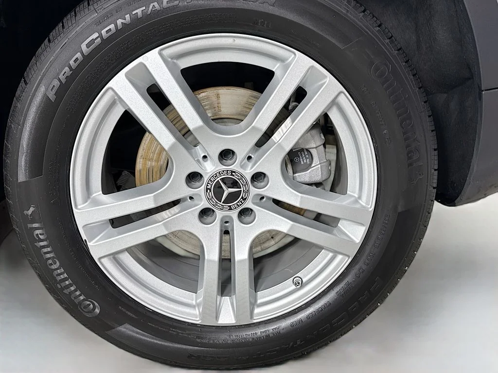 Certified Used 2023 Mountain Gray Metallic Mercedes-Benz GLB 250 image 30