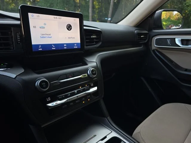 Used 2020 Gray Ford XLT image 29