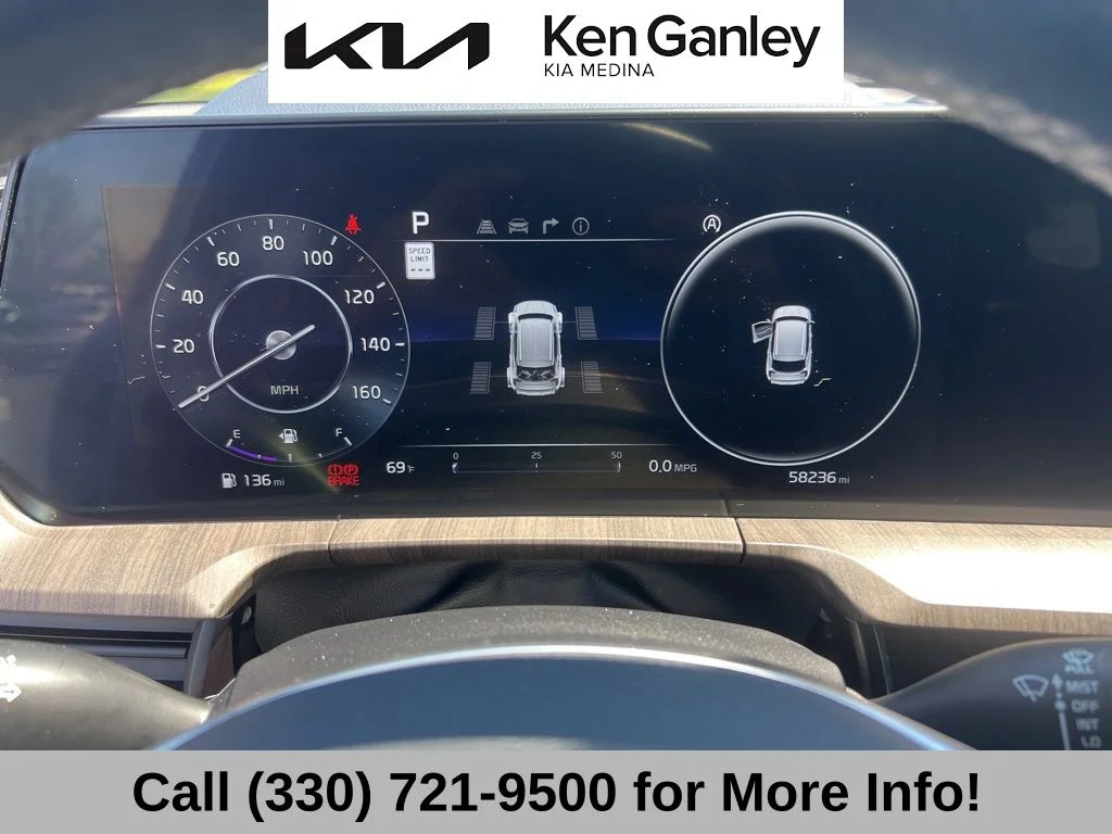 Certified Used 2024 White Kia SX image 33