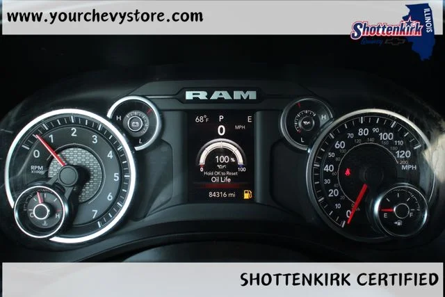 Used 2022 White Ram Big Horn/Lone Star image 26