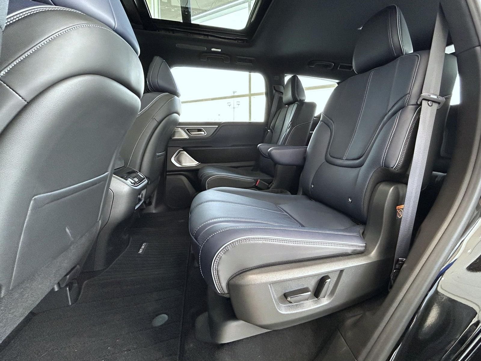 New 2026 MINERAL BLACK INFINITI Sport 4WD image 10