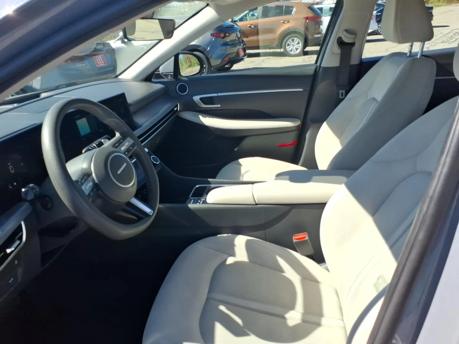 Used 2025 Blue Hyundai SEL image 13