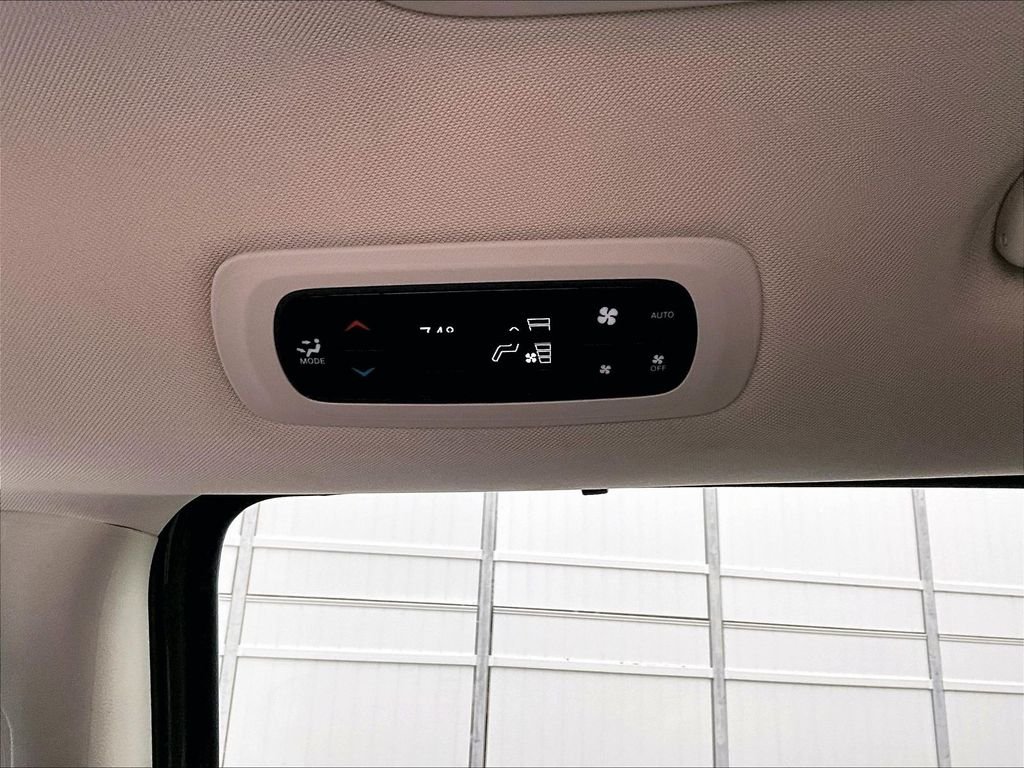 Used 2023 White Chrysler Touring L image 28