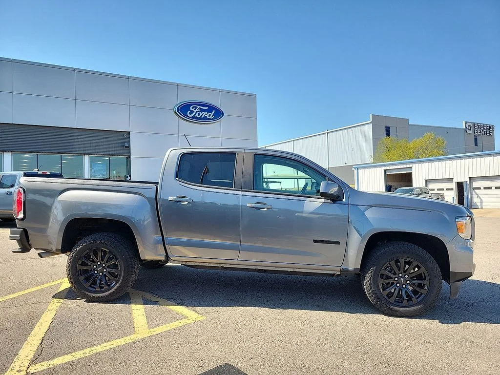 Used 2022 Satin Steel Metallic GMC Elevation image 6