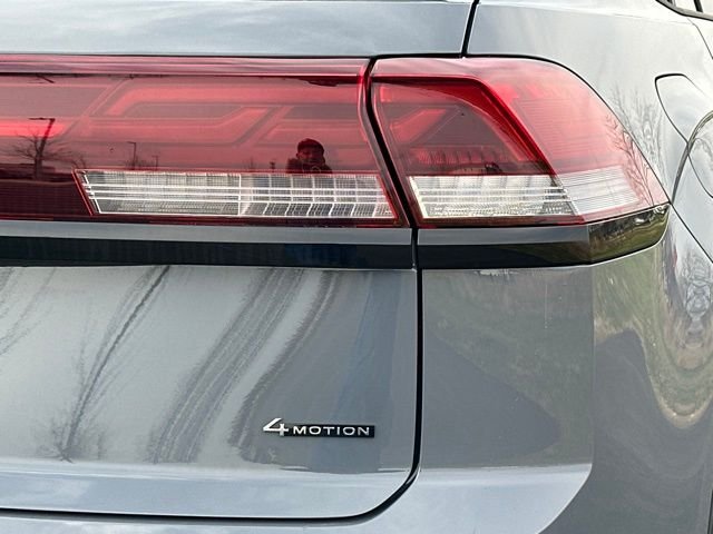 New 2026 Pure Gray Volkswagen 2.0T SEL R-Line Black image 16