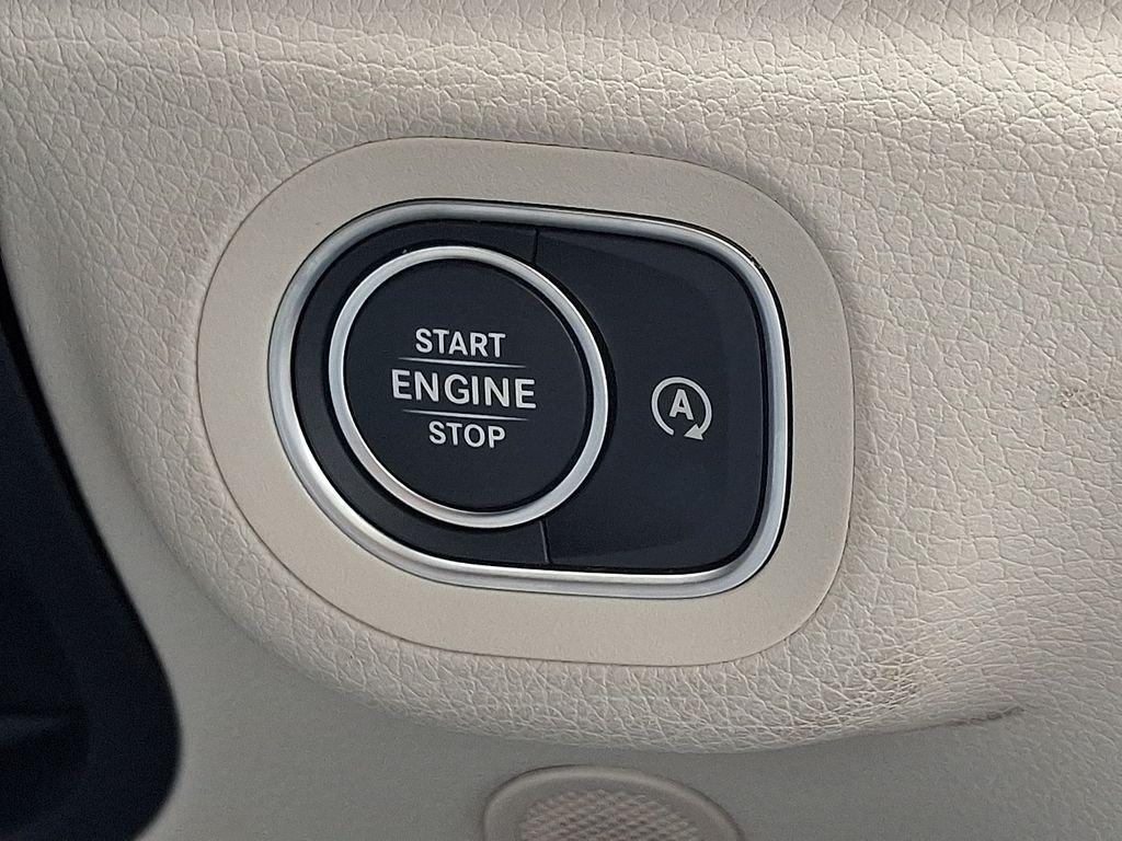 Certified Used 2026 Polar White Mercedes-Benz GLE 450 image 24