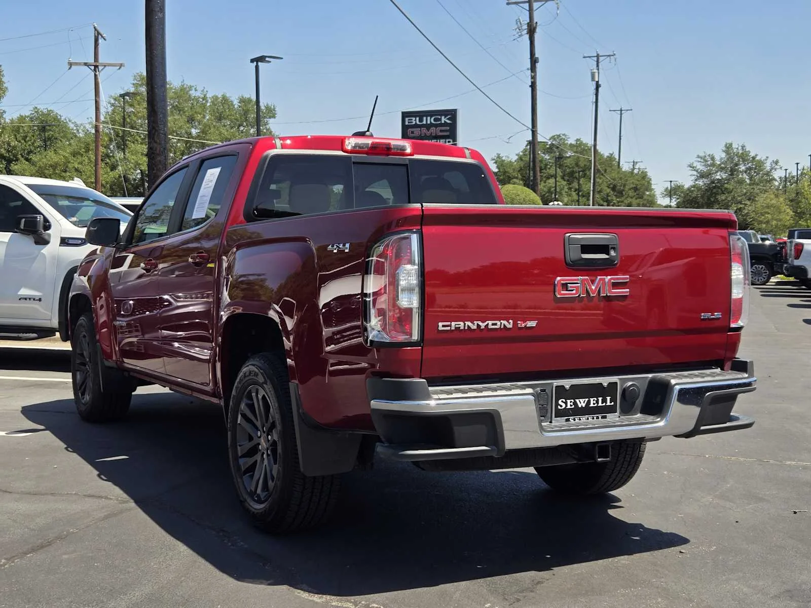 Used 2020 RED QUARTZ TINTCOAT GMC 4WD SLE image 7