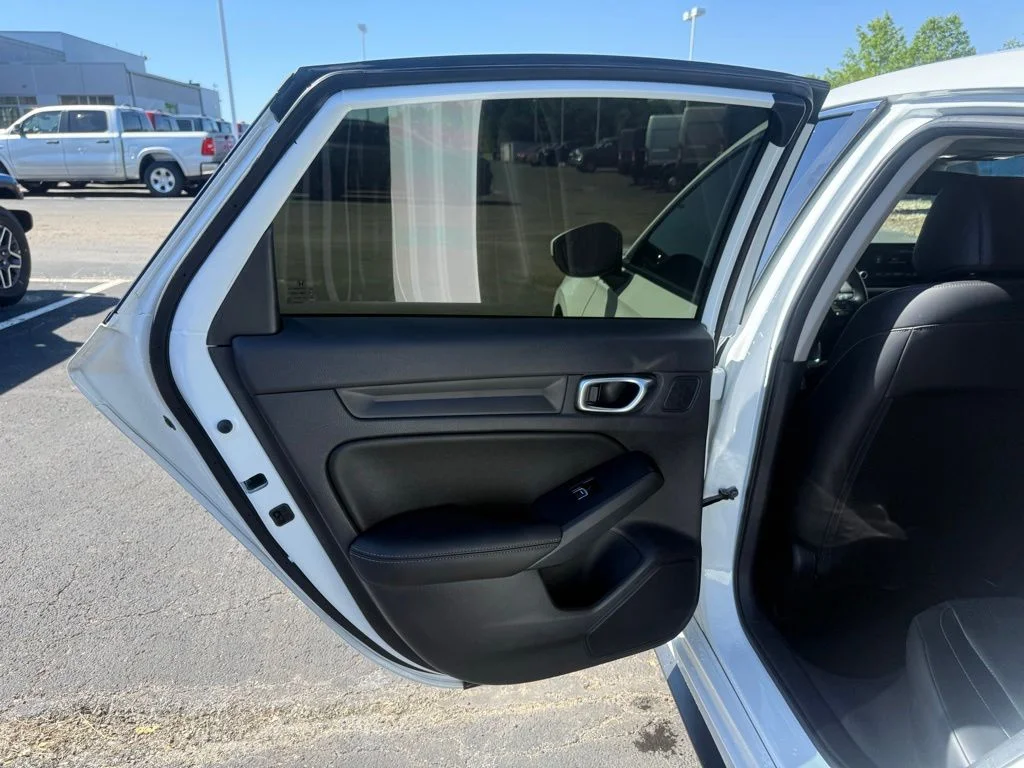 Certified Used 2022 White Honda EX-L image 32