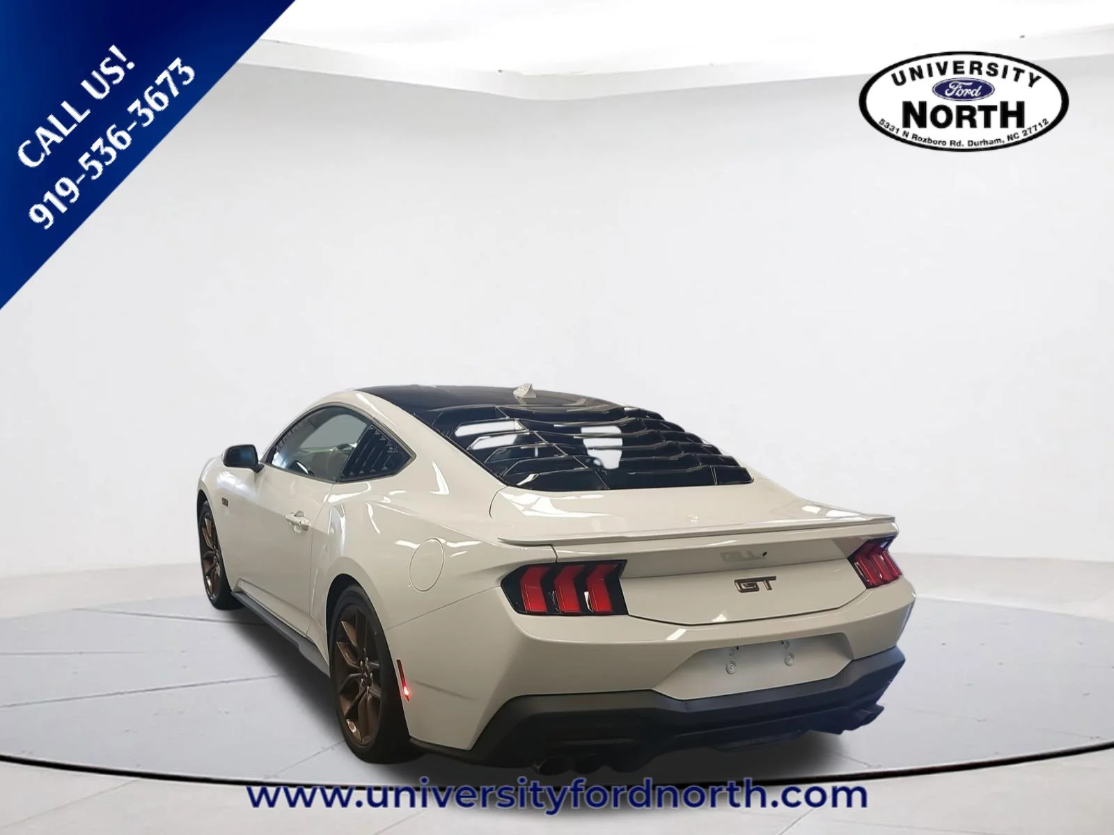 Used 2024 Oxford White Ford GT Premium image 5