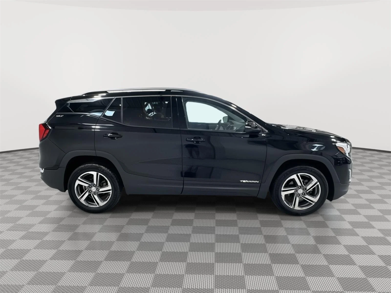 Used 2019 EBONY TWILIGHT METALLIC GMC SLT image 6