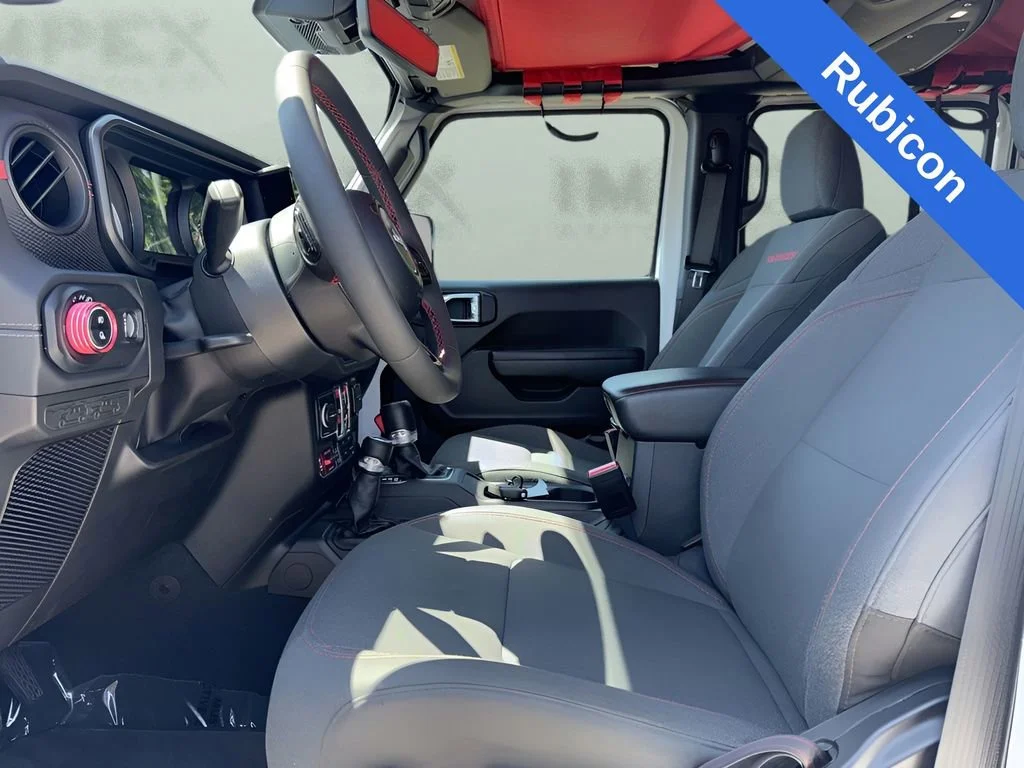 Used 2024 White Jeep Rubicon image 21