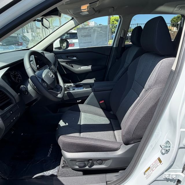 New 2026 Everest White Pearl TriCoat Nissan SV image 24