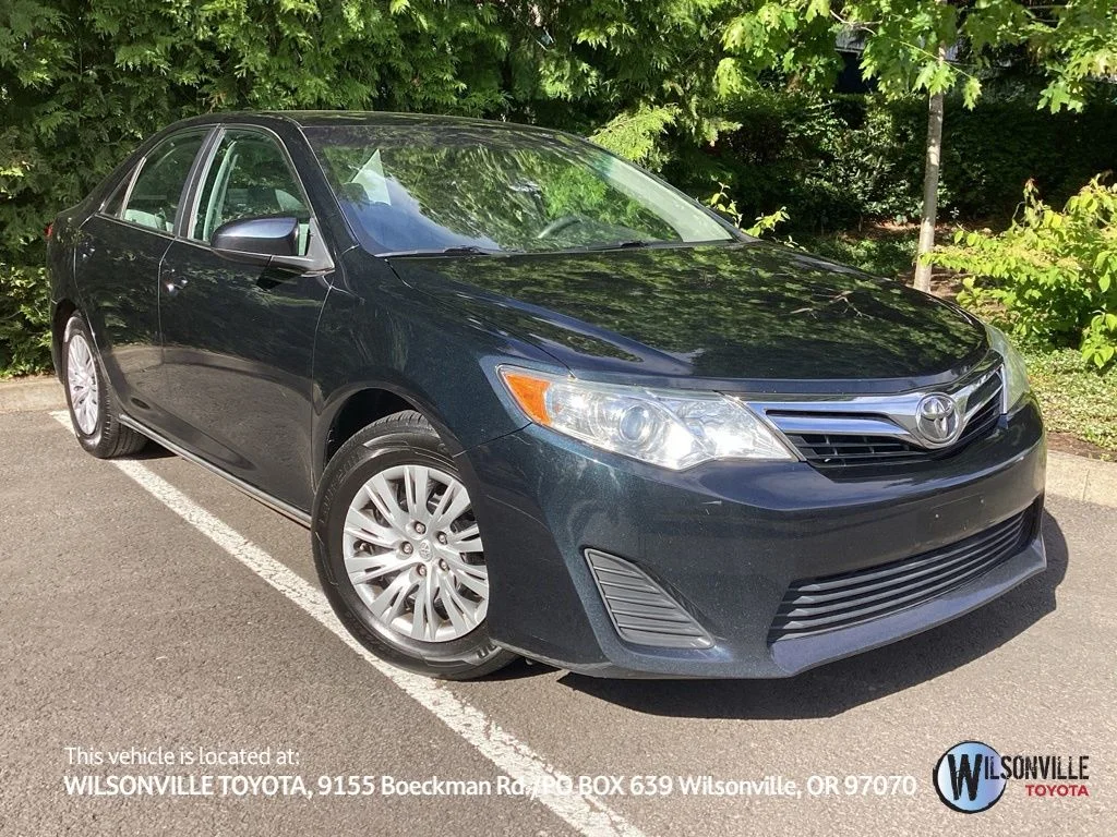 2013 Toyota Camry 2.5 Auto LE's photo