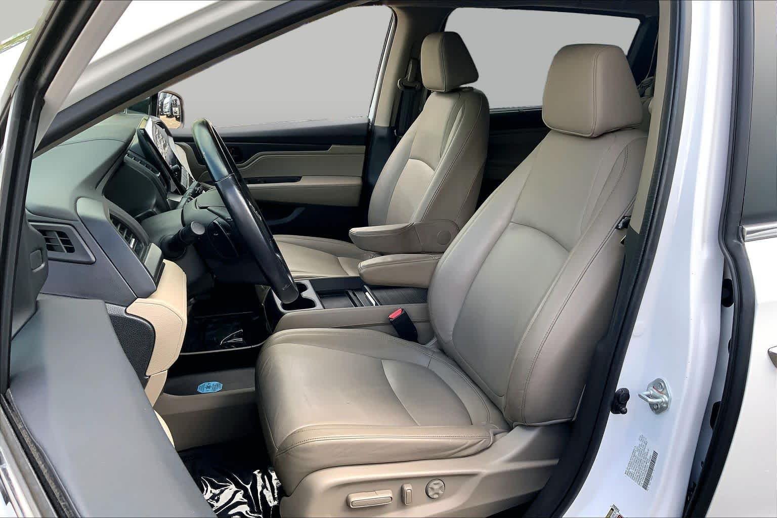 2024 Honda Odyssey EX-L - Photo 8