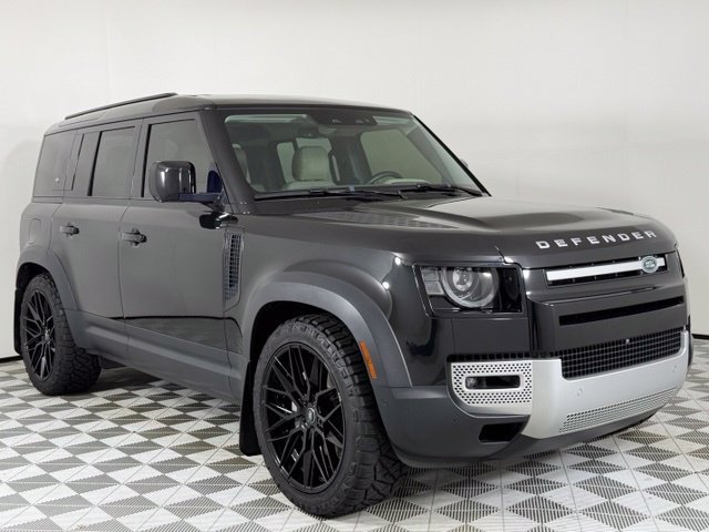 2023 Land Rover Defender 110 SE