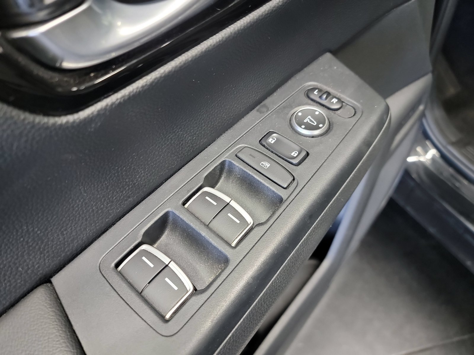 2023 Honda CR-V Sport Touring - Photo 14