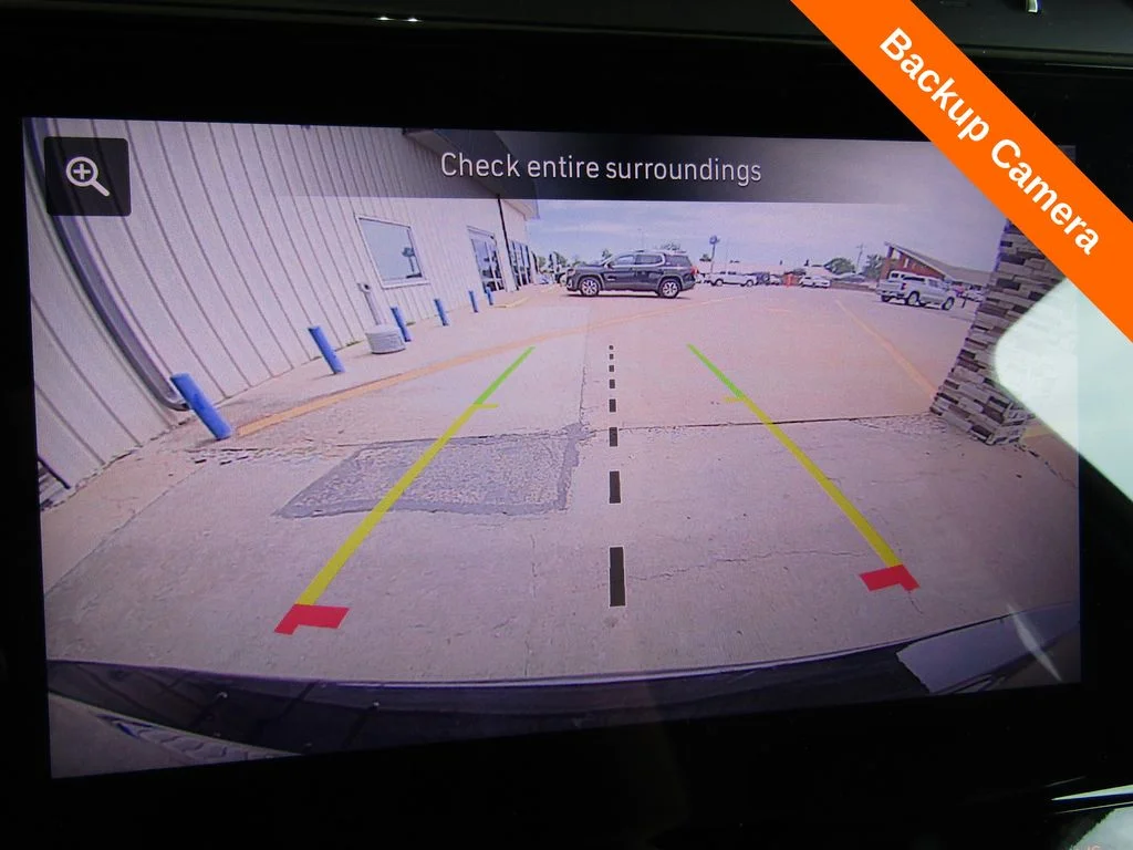 New 2026 Diamond Black Crystal Pearlcoat Jeep Altitude image 16
