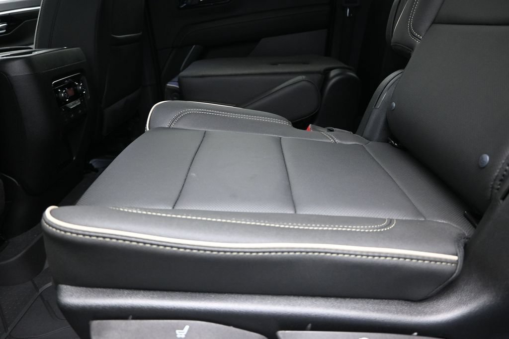 2026 Chevrolet Suburban Premier - Photo 16