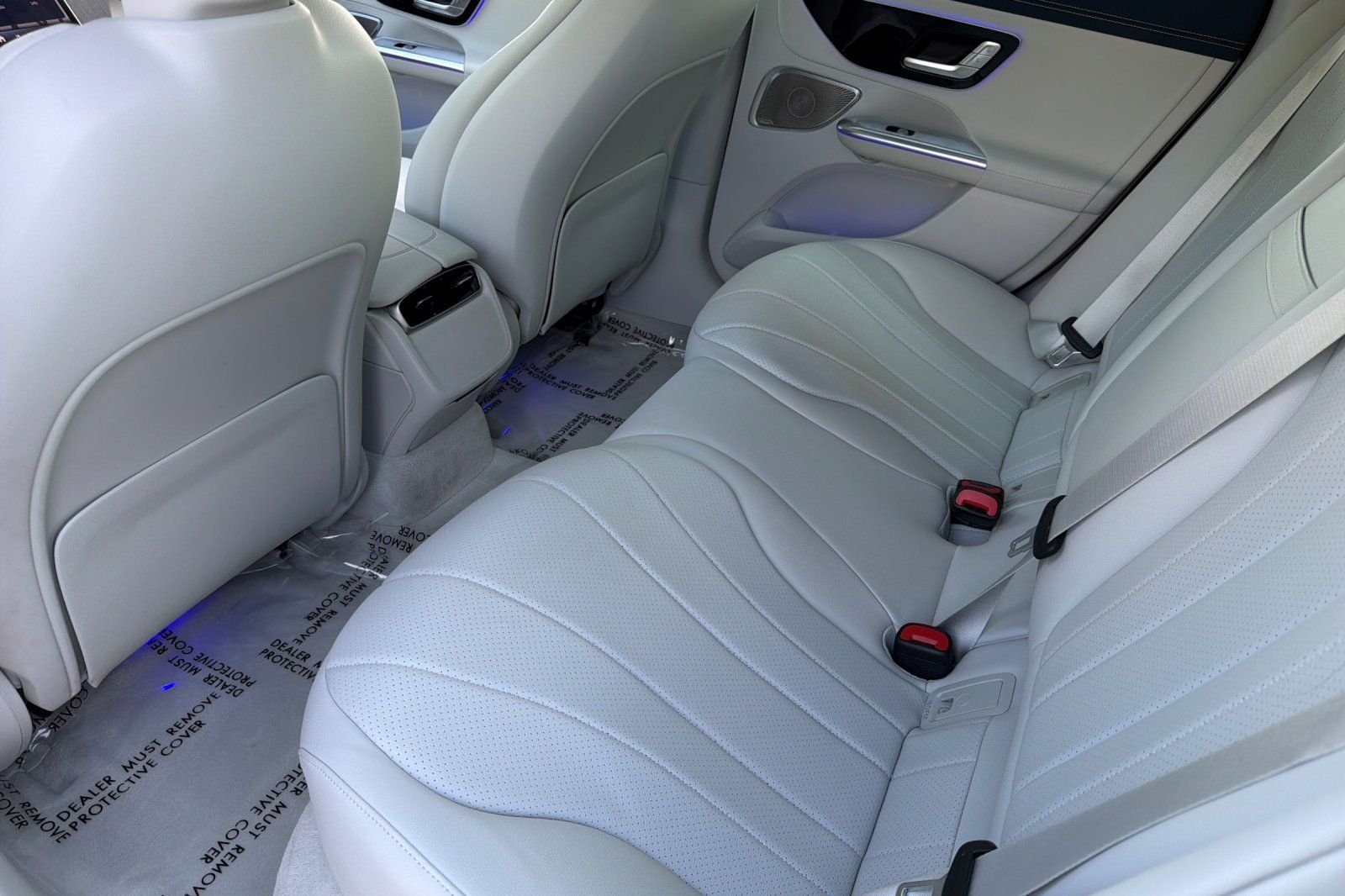 Used 2023 Blue Mercedes-Benz 500 Sedan image 13
