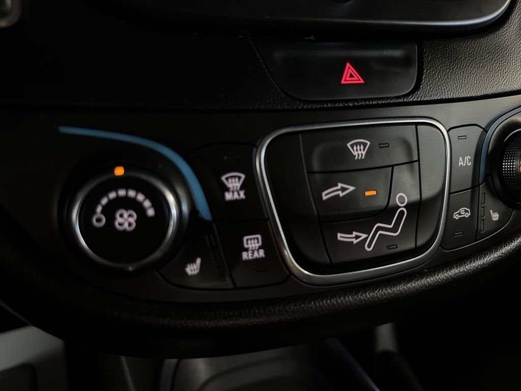 Used 2017 Velvet Chevrolet LT image 30