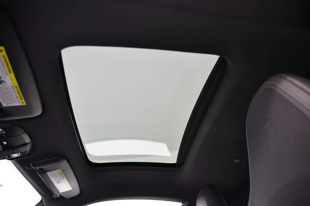 Used 2021 White Porsche Carrera image 18