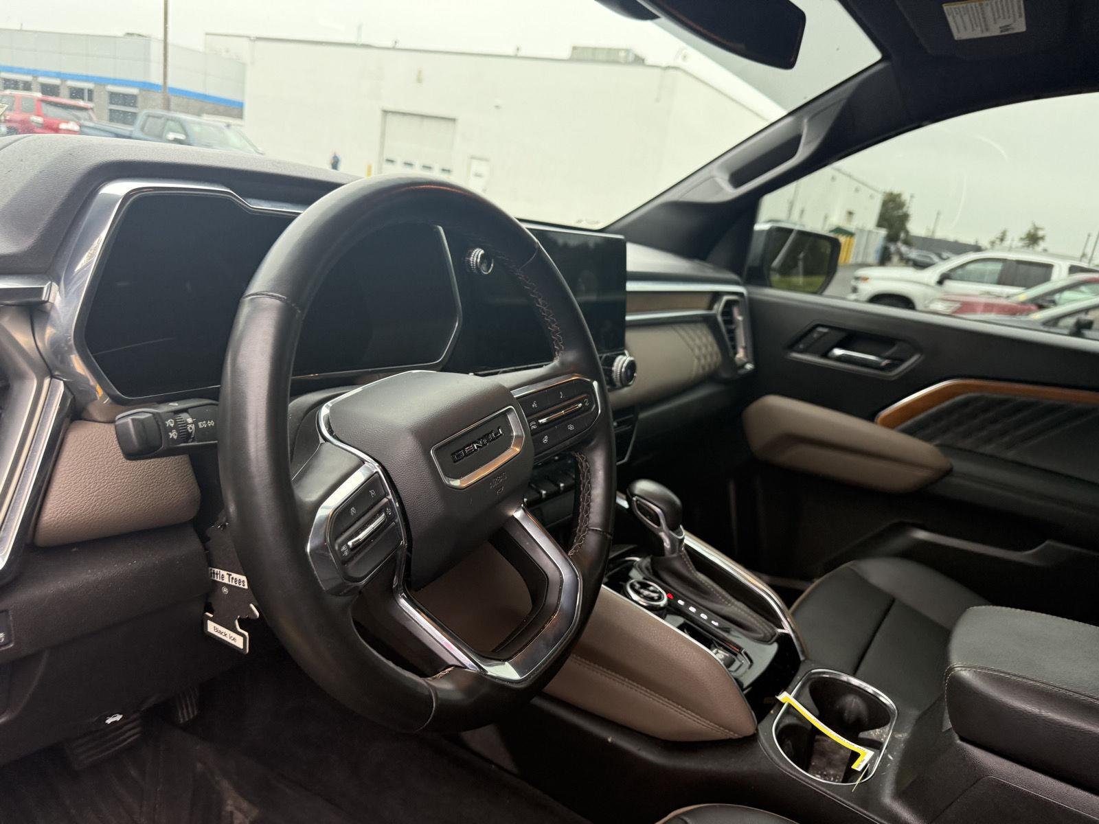 Used 2023 Sterling Metallic GMC Denali image 11