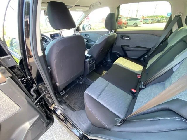 Used 2023 Super Black Nissan SV image 25