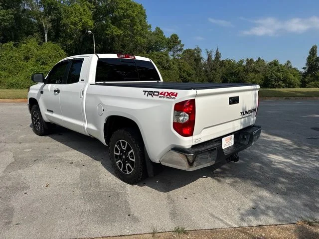 Used 2017 White Toyota SR5 image 5