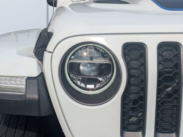 Used 2021 White Jeep Unlimited Rubicon 4xe image 9