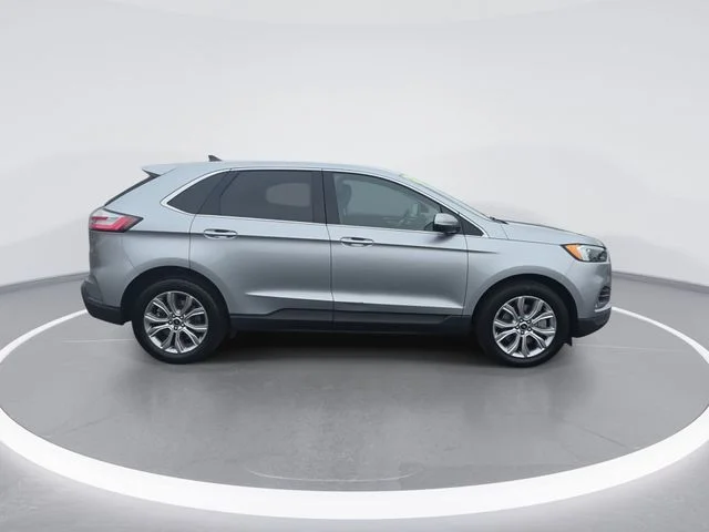 Used 2024 Silver Ford Titanium image 9