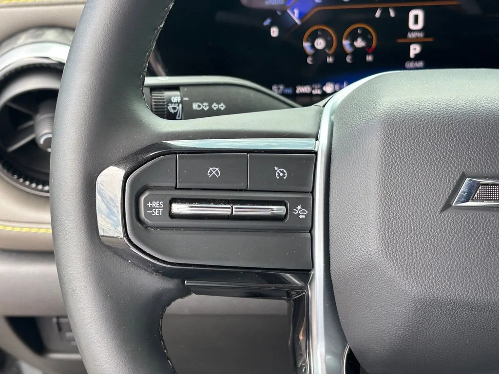 Used 2024 Gray Chevrolet ZR2 image 18