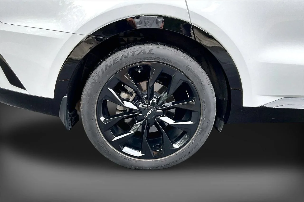 Certified Used 2022 White Kia SX image 36