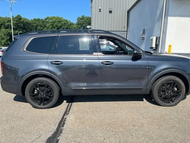 Used 2024 Gravity Gray Kia SX X-Line image 2
