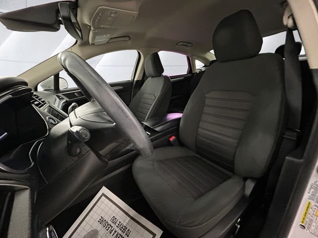 Used 2020 White Ford SE image 8