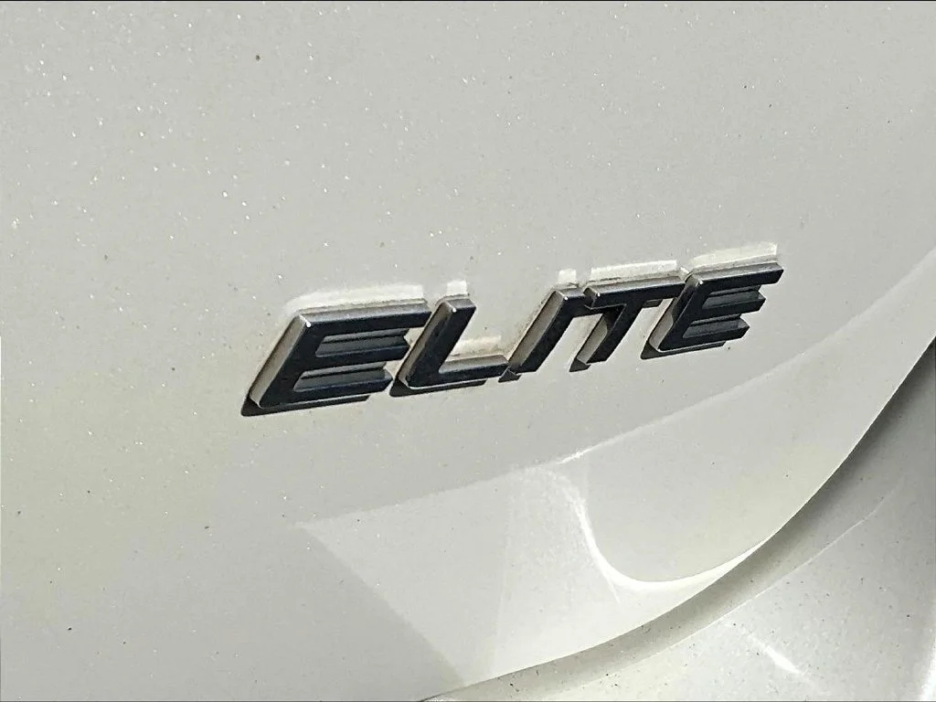 Used 2019  Honda Elite image 25