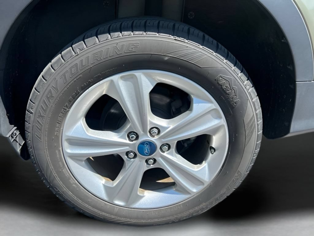 Used 2013 Ginger Ale Metallic Ford SE image 16