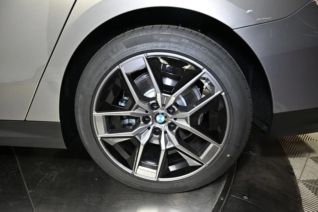 2026 BMW 5 Series 530i - Photo 12