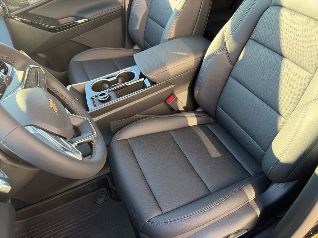 2026 Chevrolet Equinox LT - Photo 14