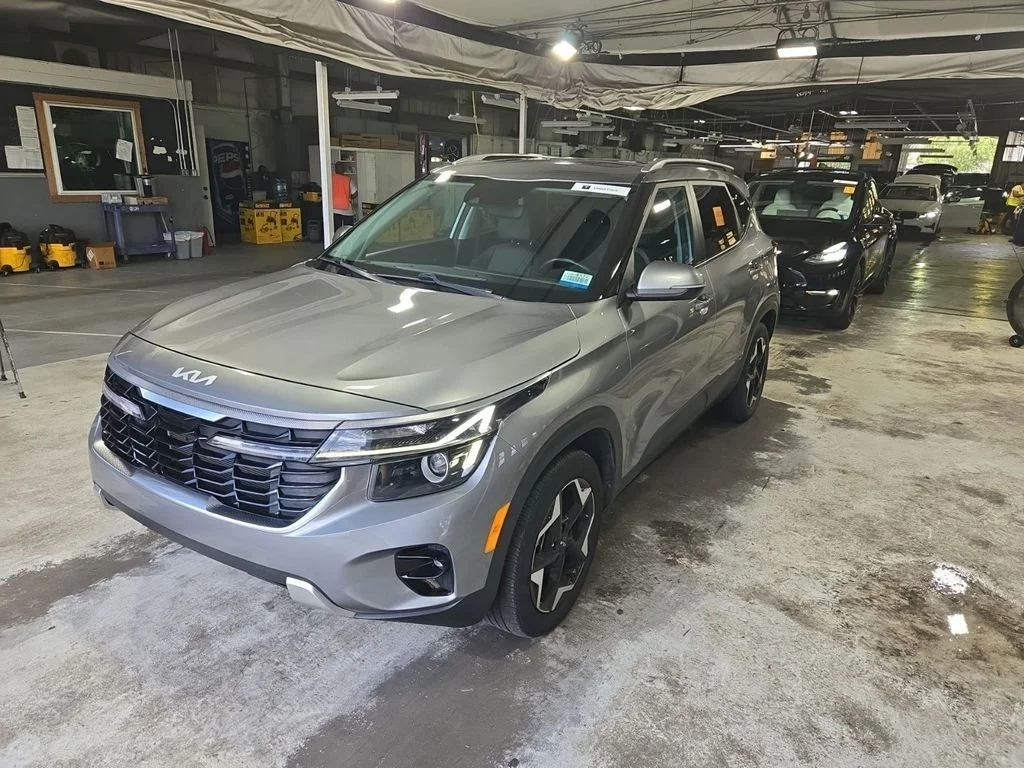 Used 2024 Gray Kia EX image 2