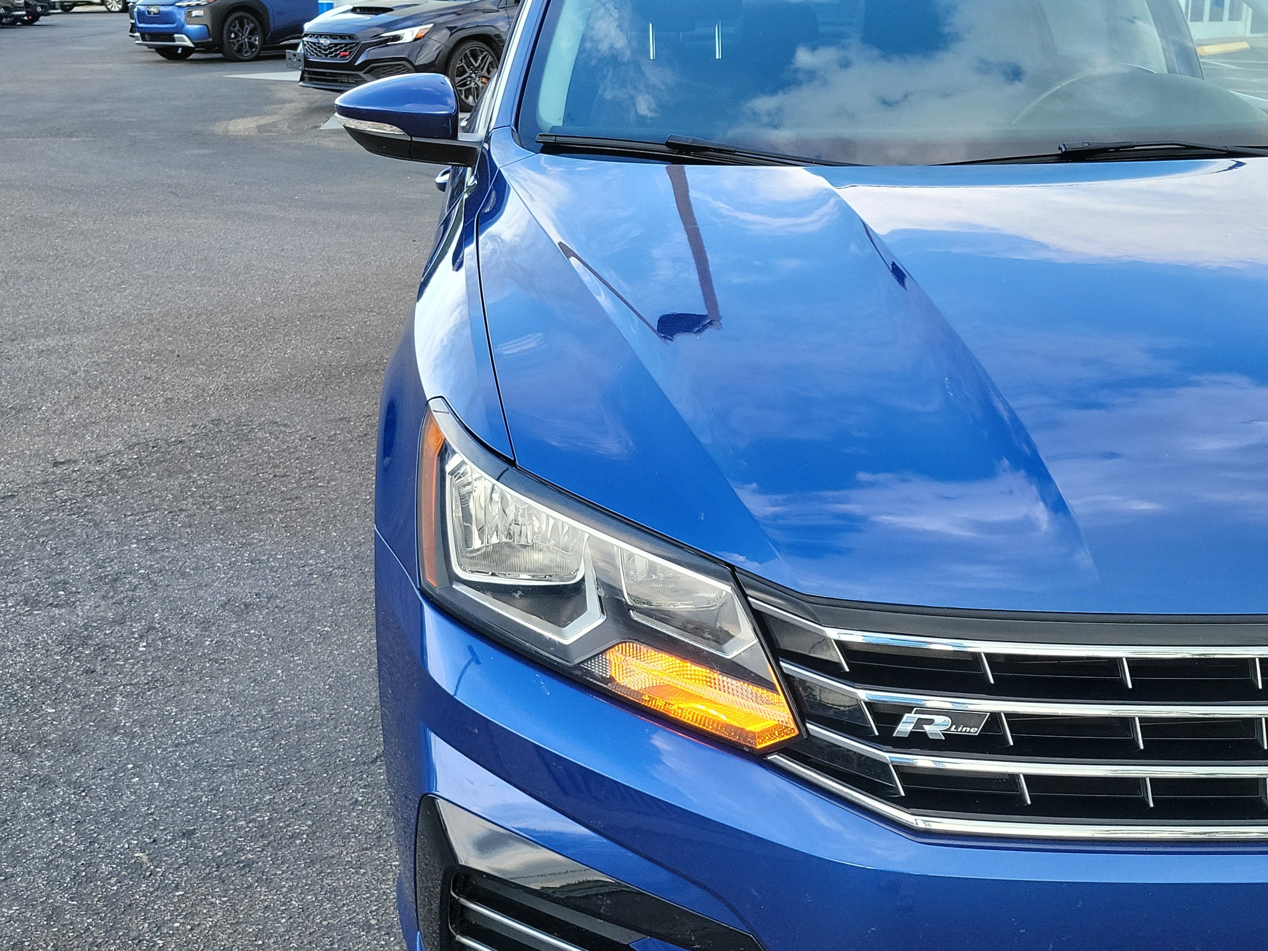 Used 2017 Reef Blue Metallic Volkswagen R-Line w/Comfort Pkg image 6