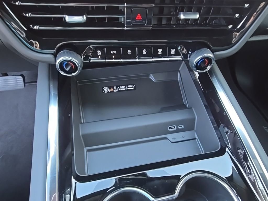2025 Chevrolet Tahoe High Country - Photo 16