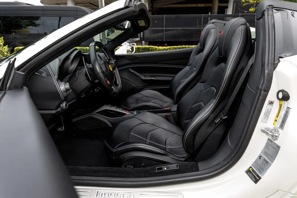 Used 2019 Bianco Avus Ferrari  image 24