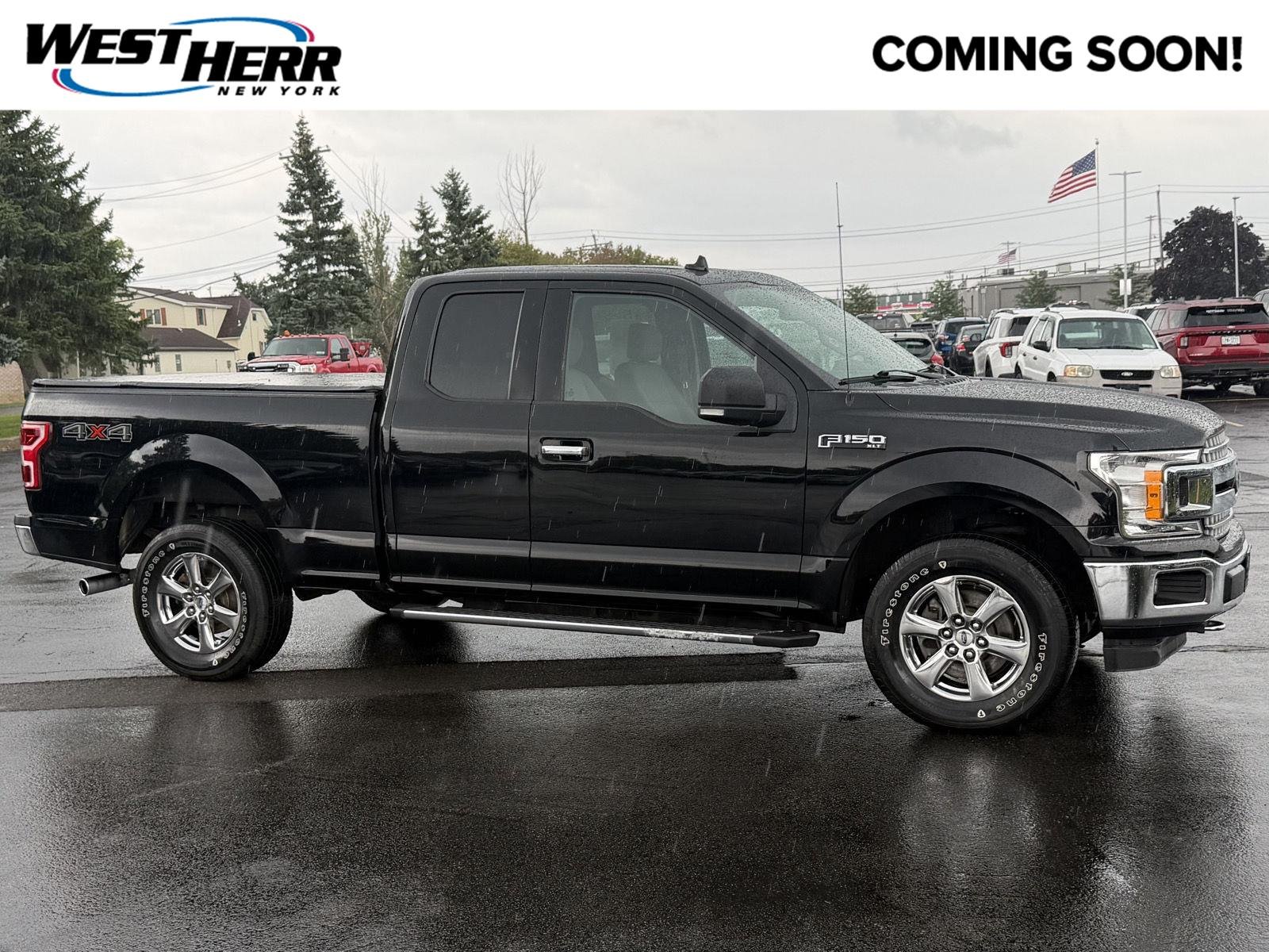 Used 2018 Shadow Black Ford XLT image 1