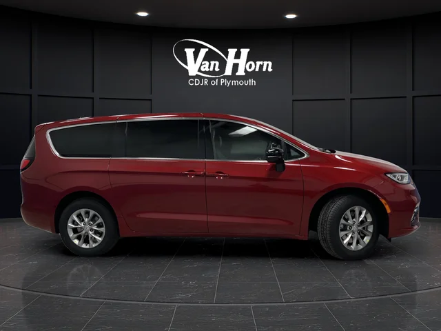New 2026 Red Hot Pearl-Coat Exterior Paint Chrysler Limited image 2