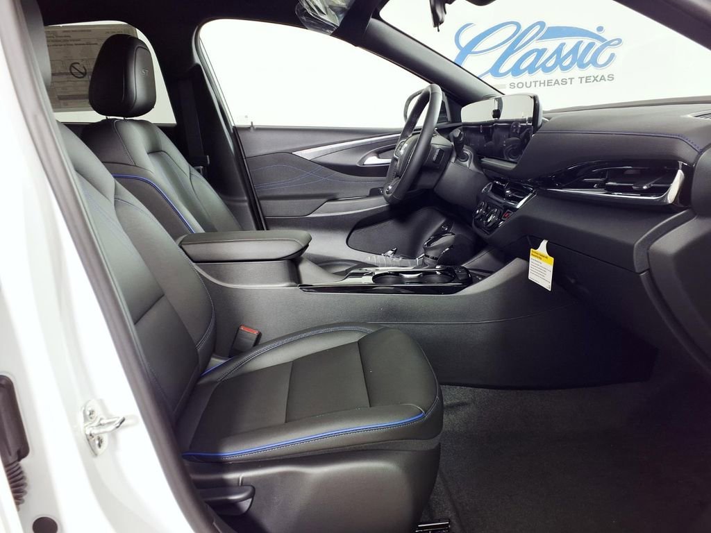 2026 Buick Envista Sport Touring - Photo 11