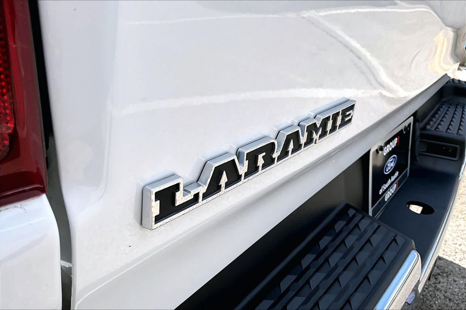 Used 2022 Bright White Clearcoat Ram Laramie image 13