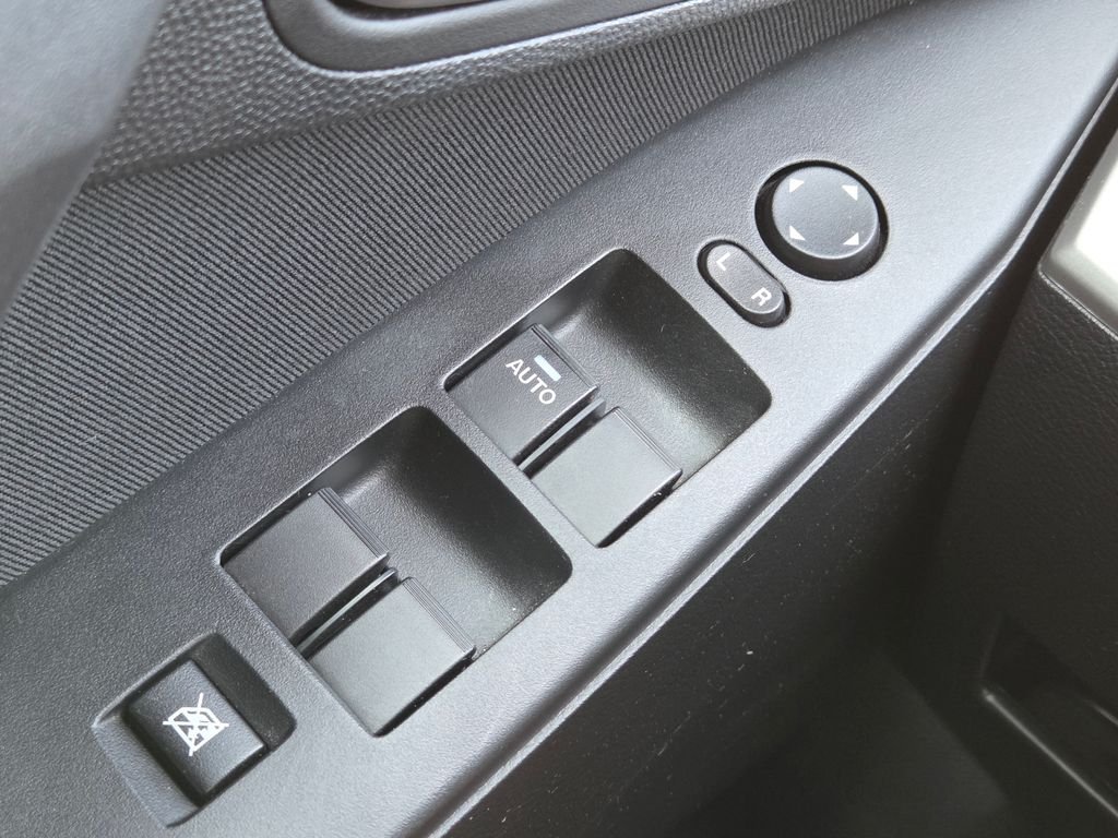 Used 2013 Gray Mazda i Touring image 28