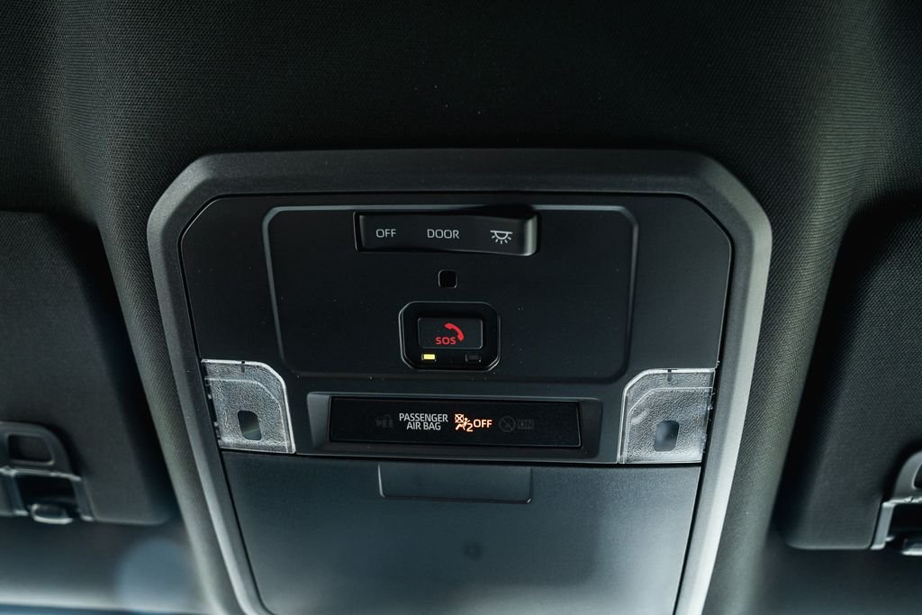 Used 2018 Magnetic Gray Metallic Toyota SR5 image 17