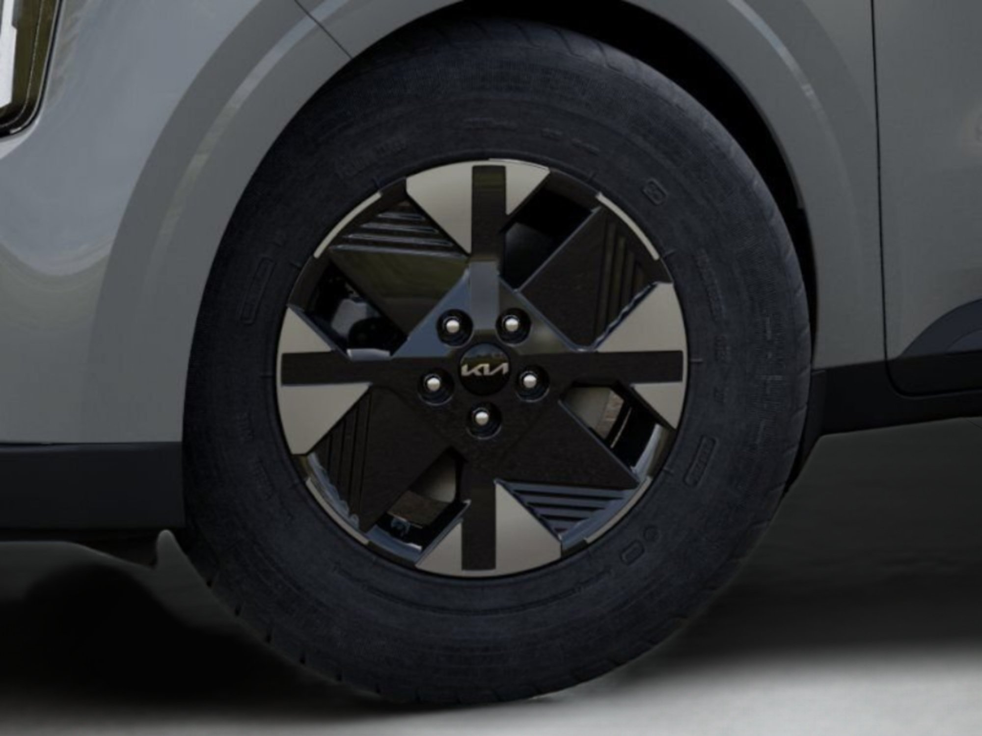 New 2027 Ceramic Silver Kia LXS image 24